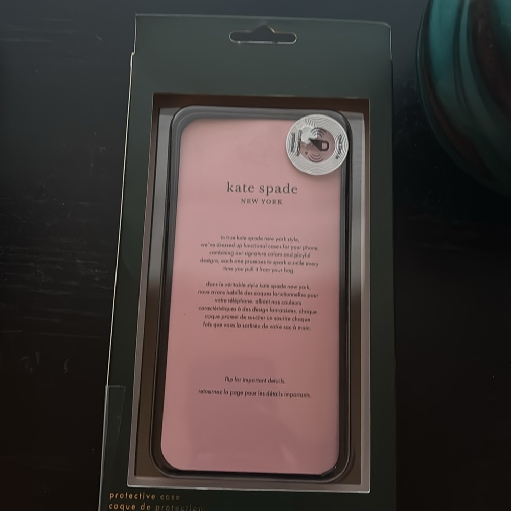 Kate Spade ♠️ Phone Case - Picture 2 of 2